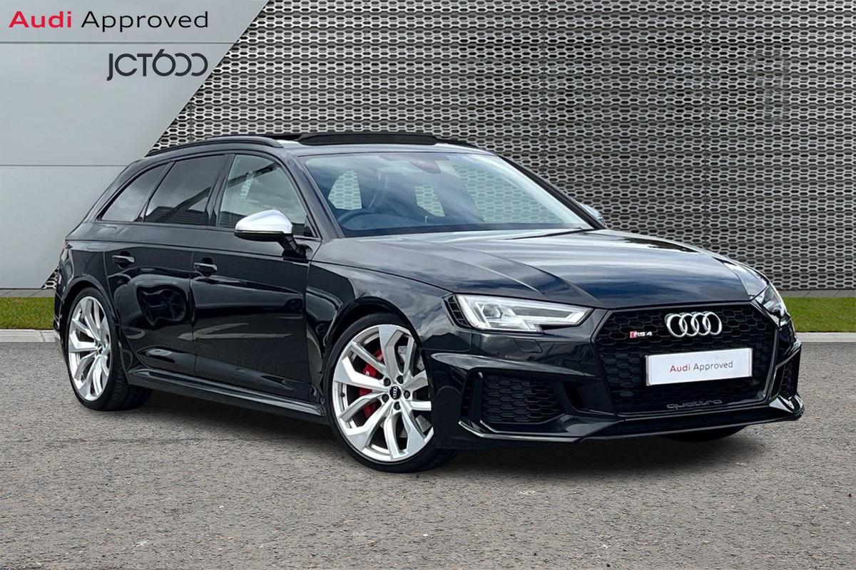 Main listing image - Audi RS4