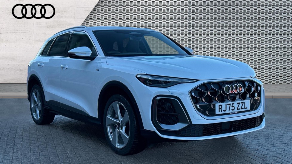 Main listing image - Audi Q5