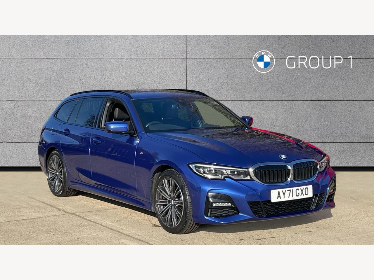 Main listing image - BMW 3 Series Touring