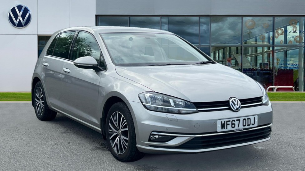 Main listing image - Volkswagen Golf