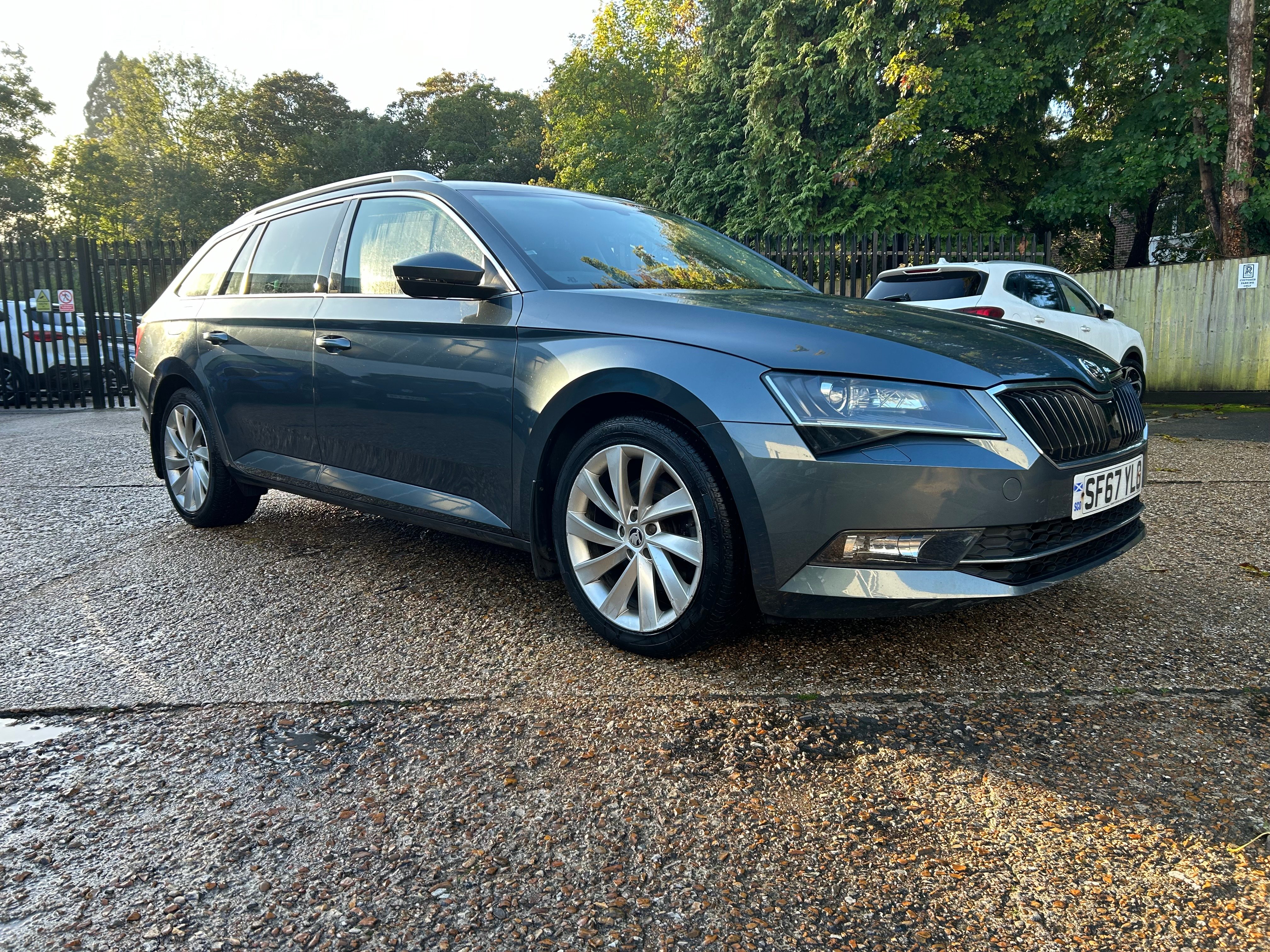 Main listing image - Skoda Superb Estate