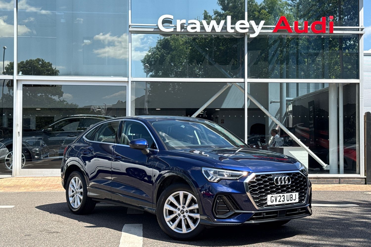 Main listing image - Audi Q3