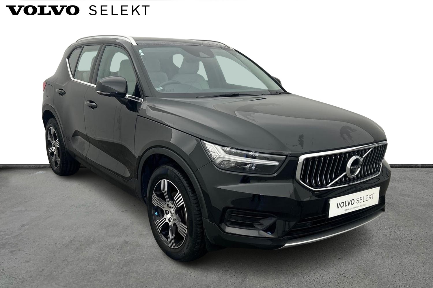 Main listing image - Volvo XC40