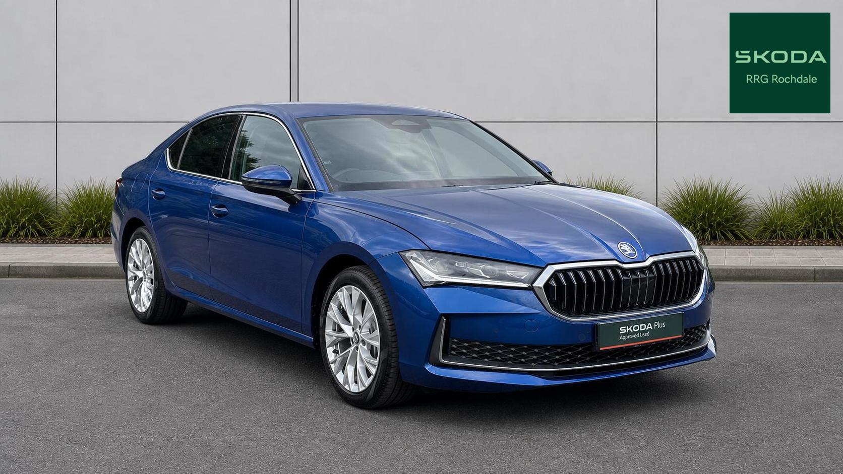Main listing image - Skoda Superb