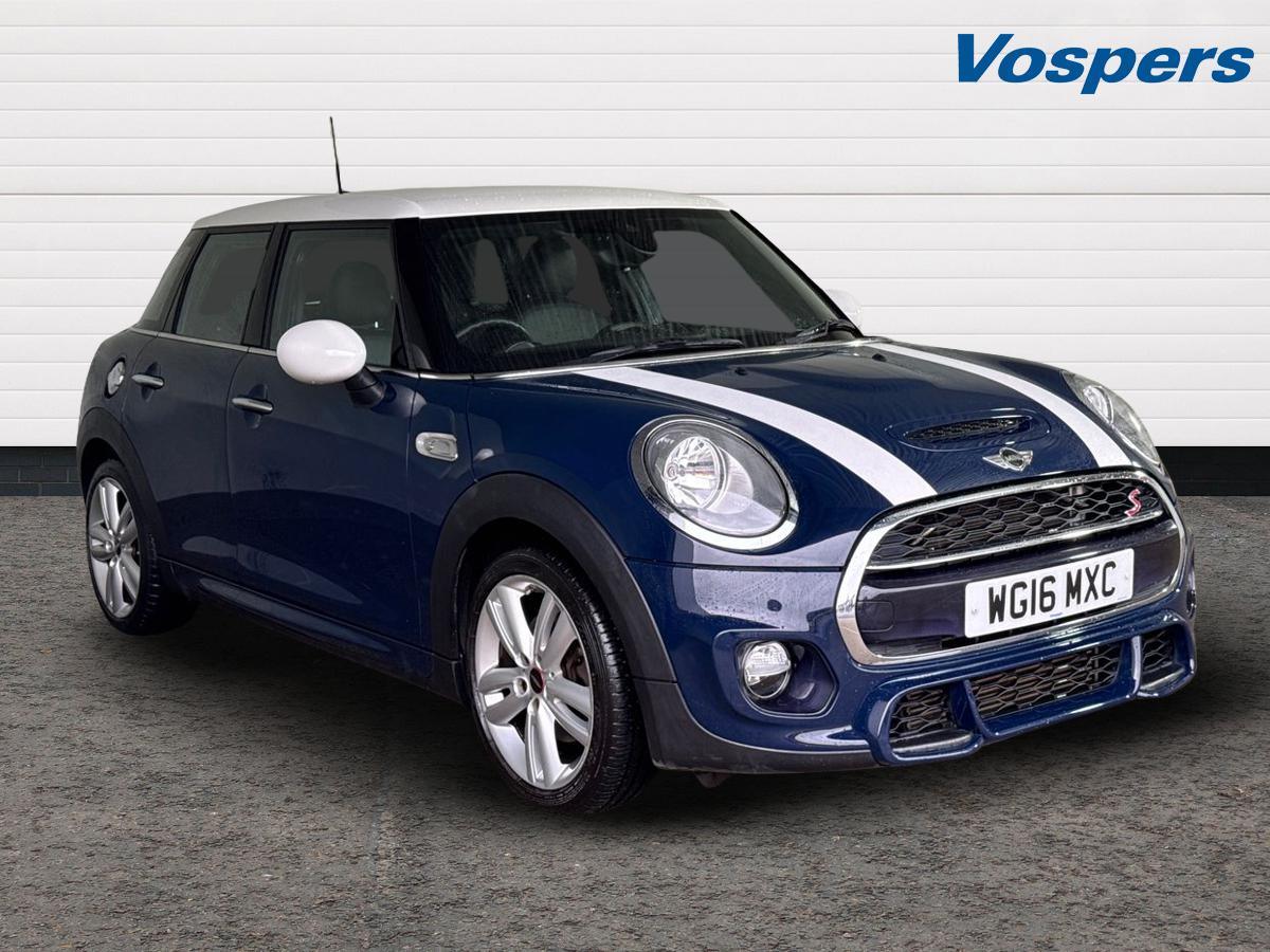 Main listing image - MINI Hatchback 5dr