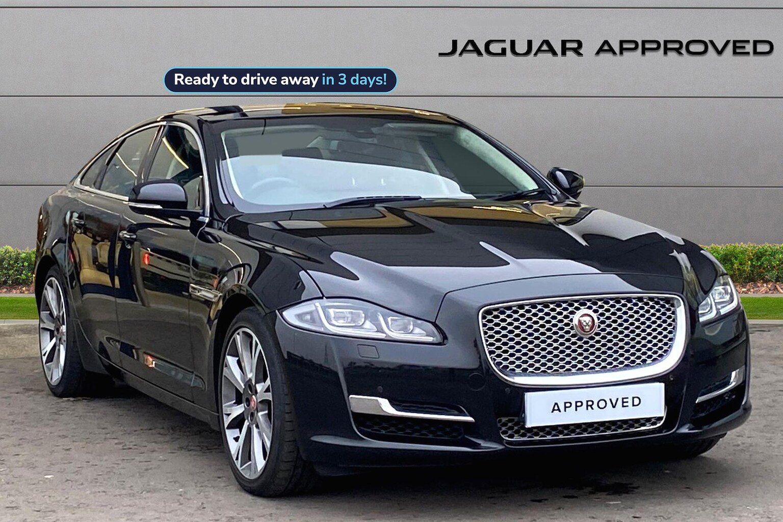 Main listing image - Jaguar XJ