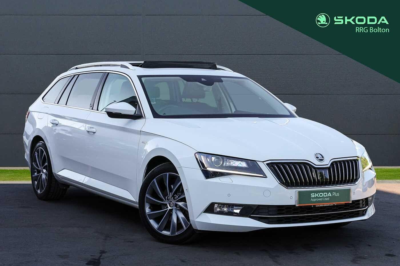 Main listing image - Skoda Superb Estate