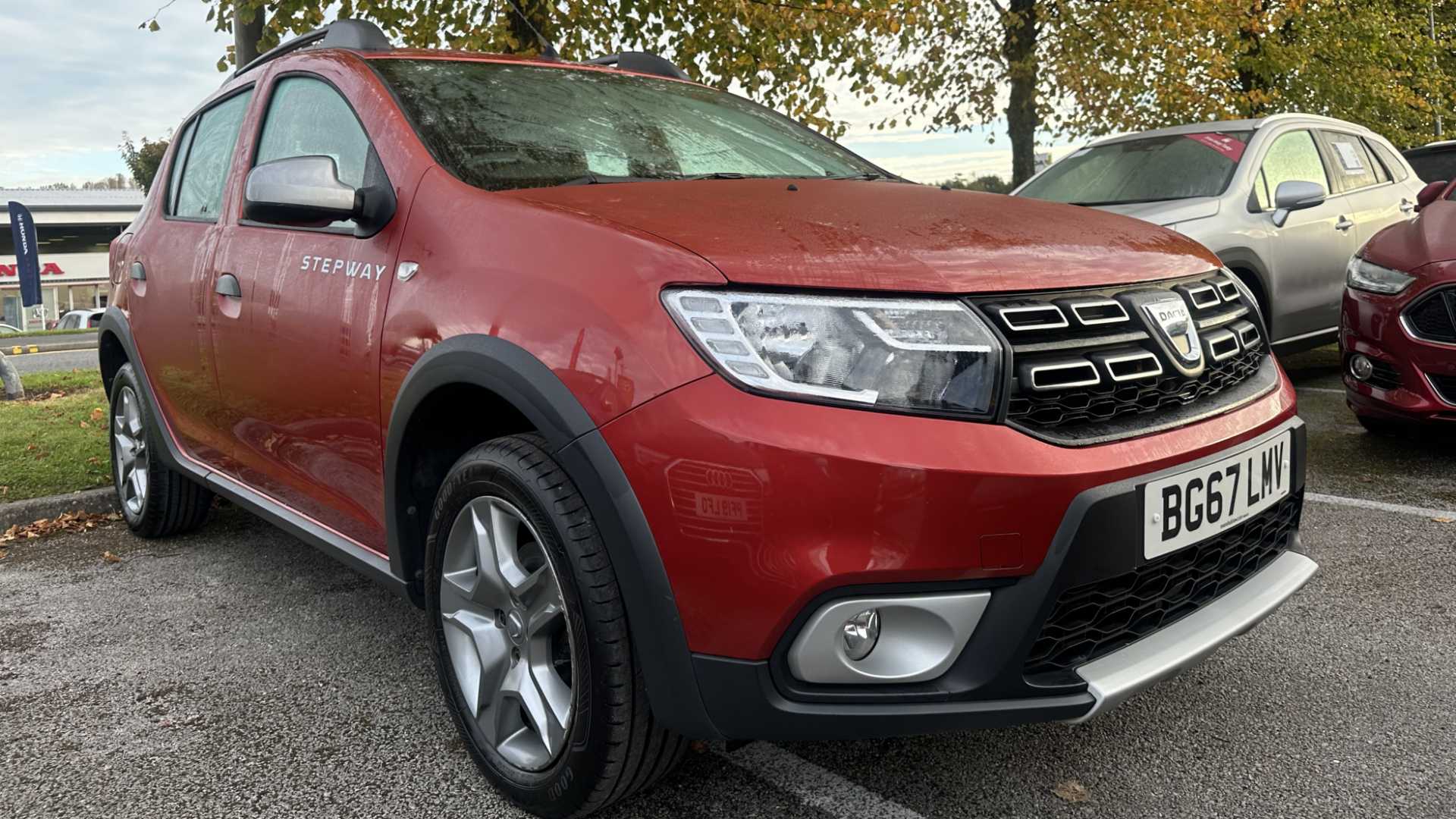 Main listing image - Dacia Sandero Stepway