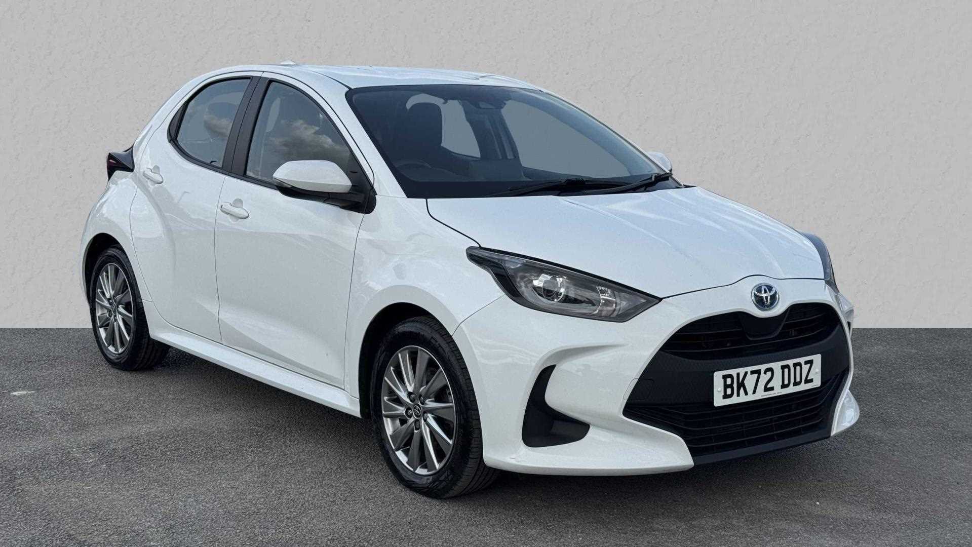 Main listing image - Toyota Yaris