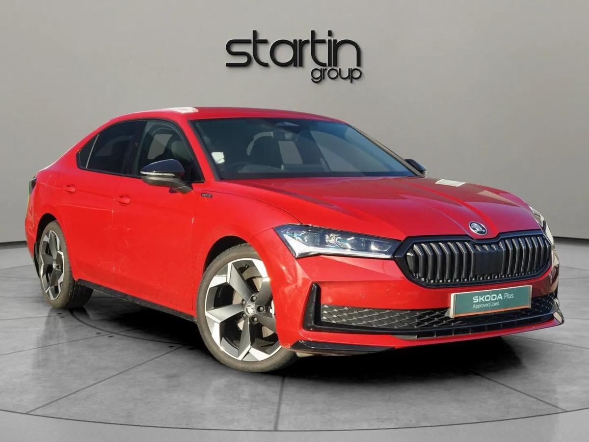 Main listing image - Skoda Superb