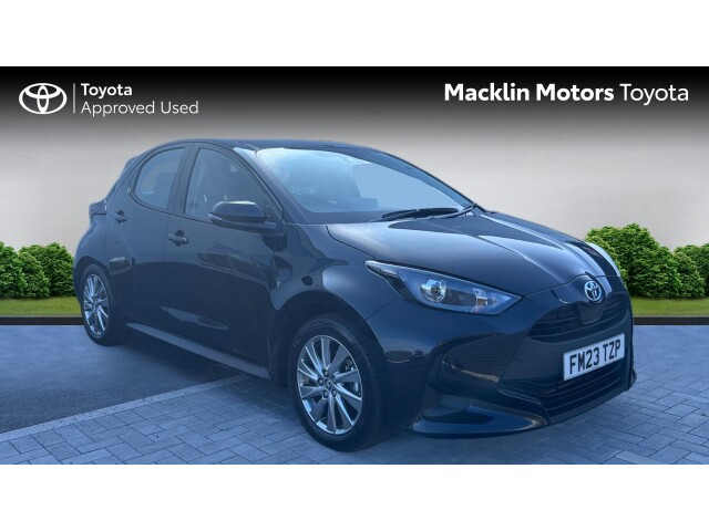 Main listing image - Toyota Yaris