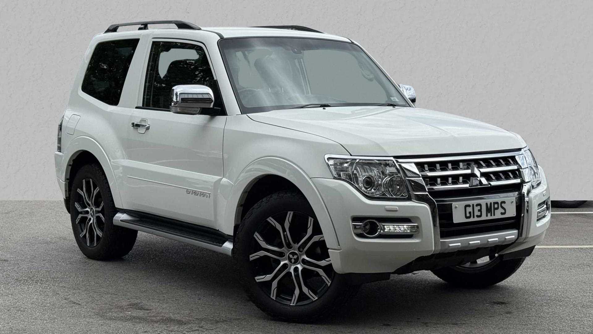 Main listing image - Mitsubishi Shogun