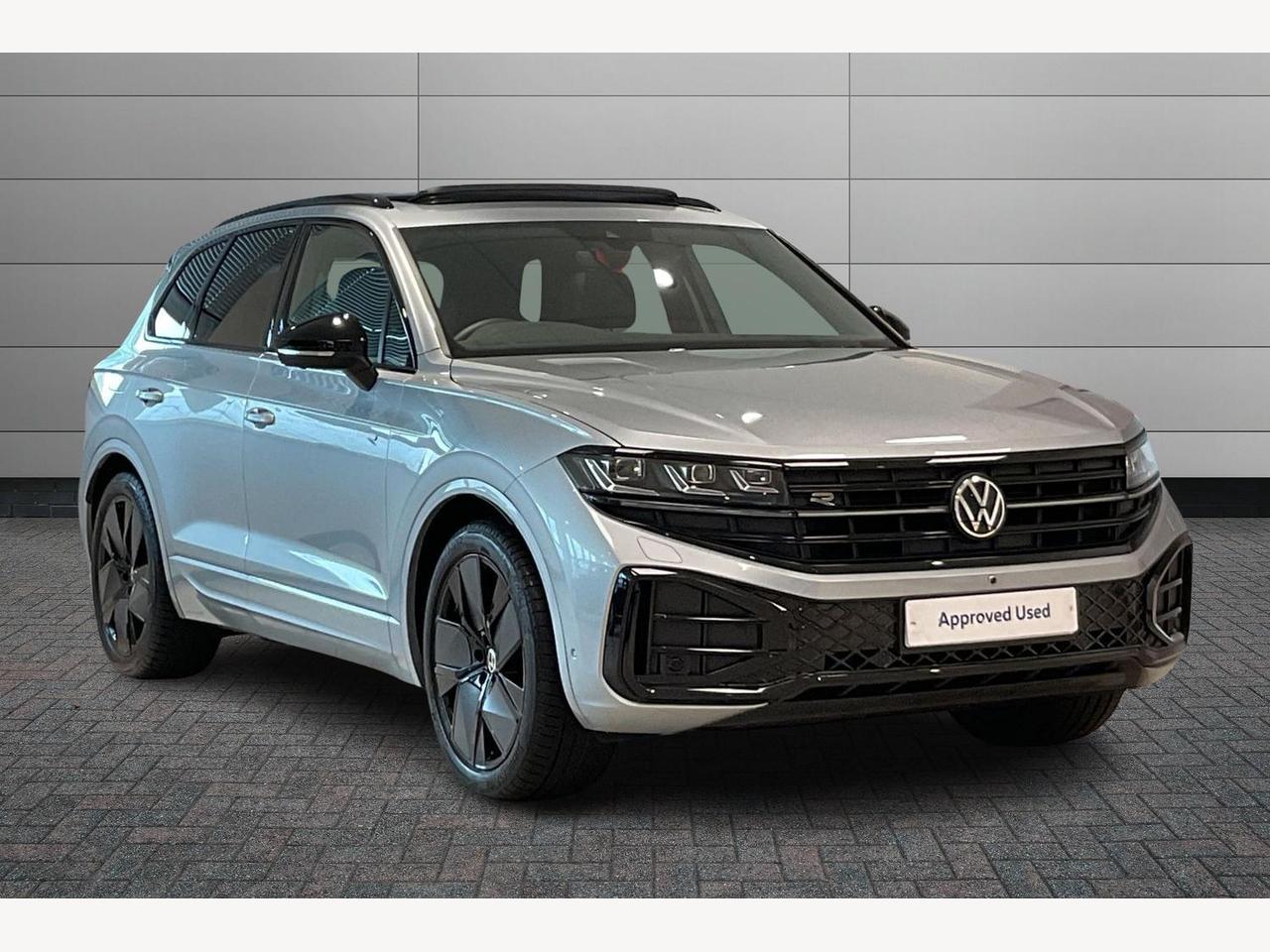 Main listing image - Volkswagen Touareg