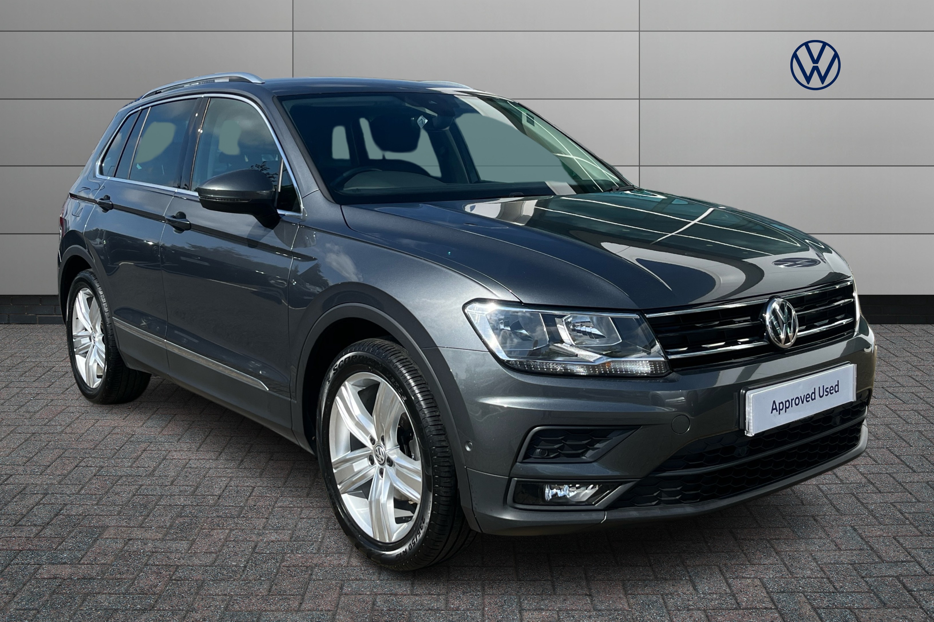 Main listing image - Volkswagen Tiguan