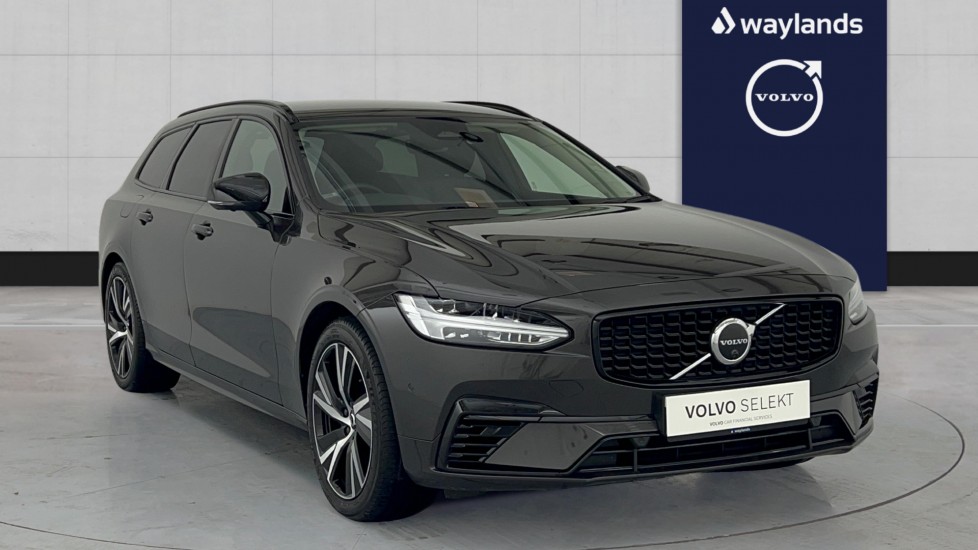 Main listing image - Volvo V90