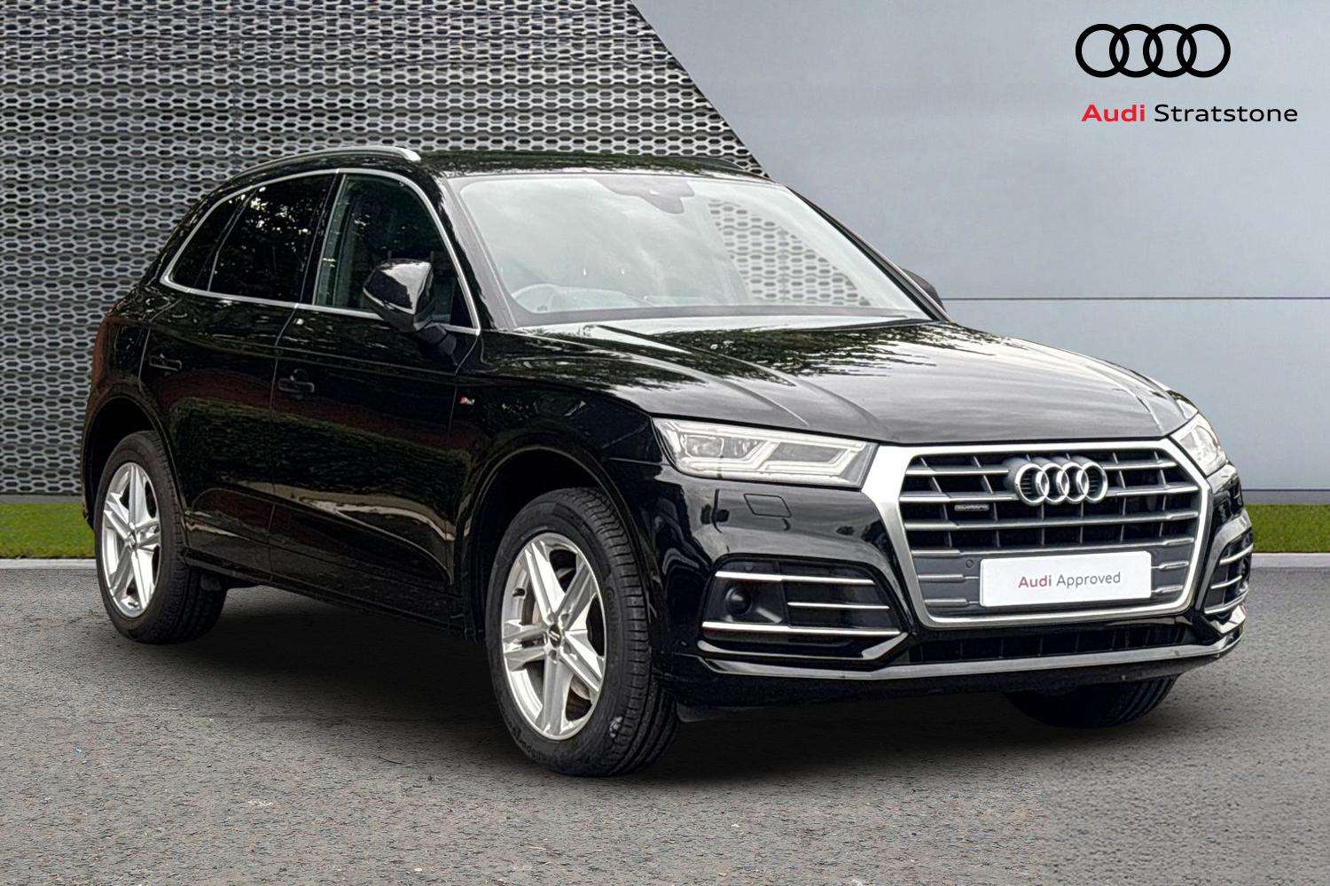 Main listing image - Audi Q5