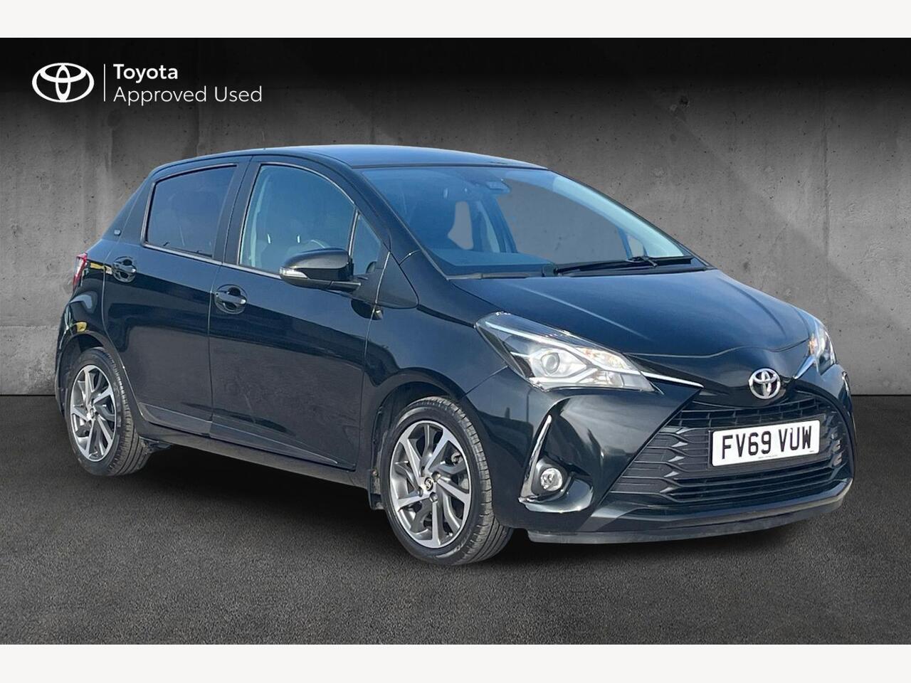 Main listing image - Toyota Yaris