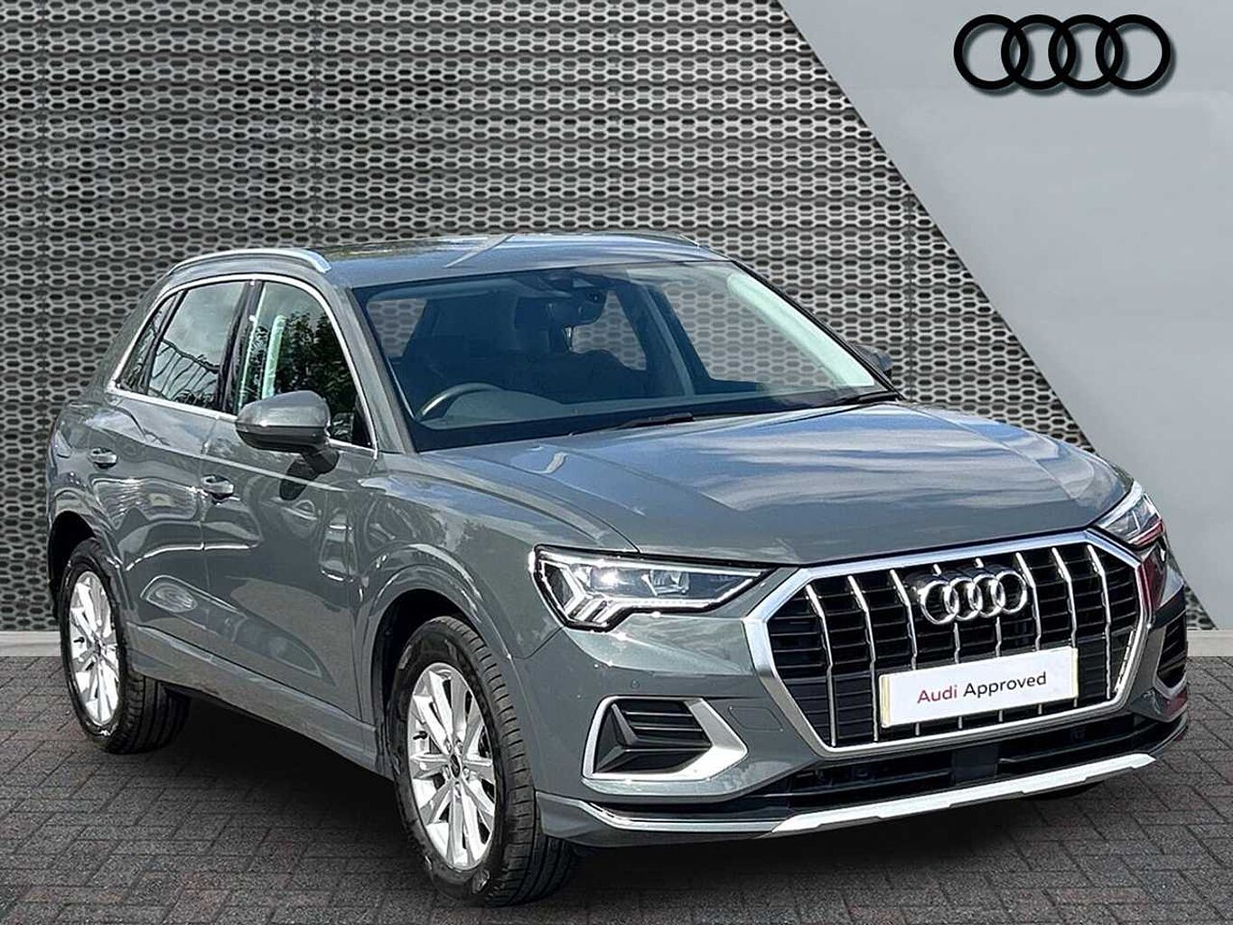 Main listing image - Audi Q3
