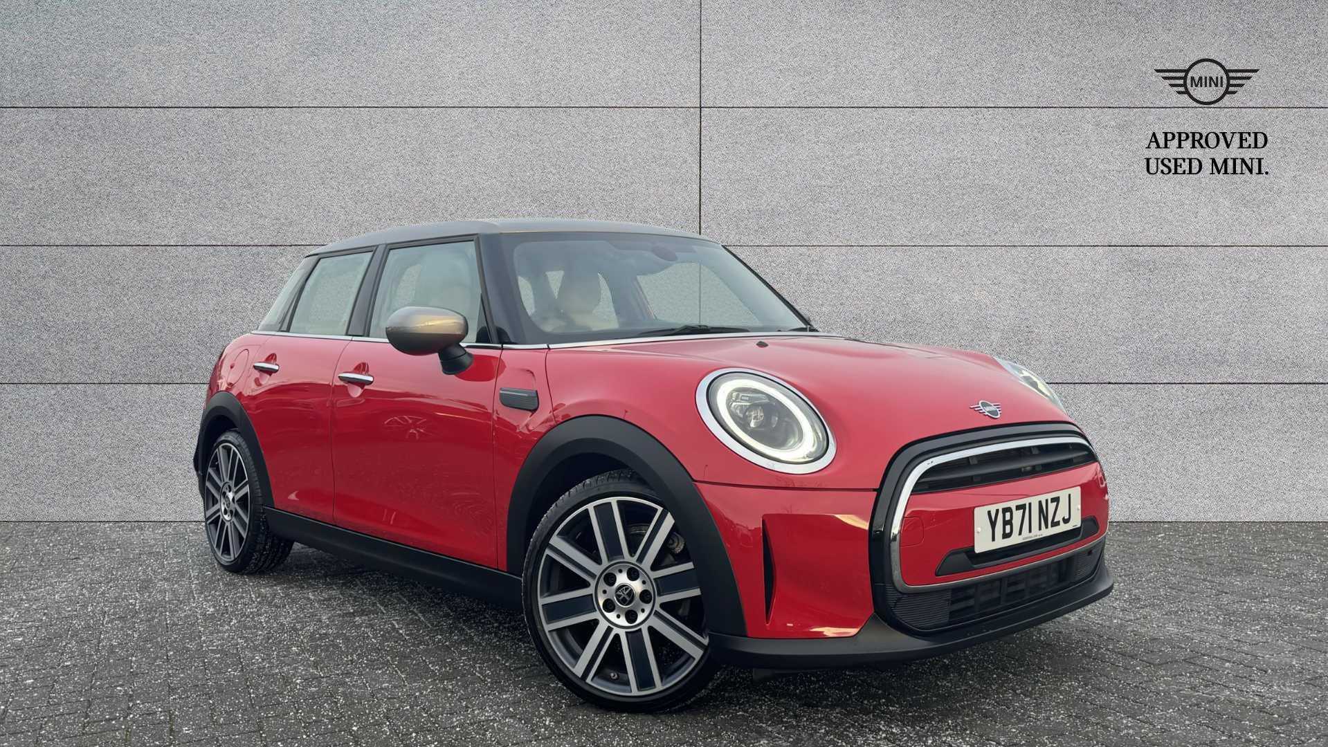 Main listing image - MINI Hatchback 5dr