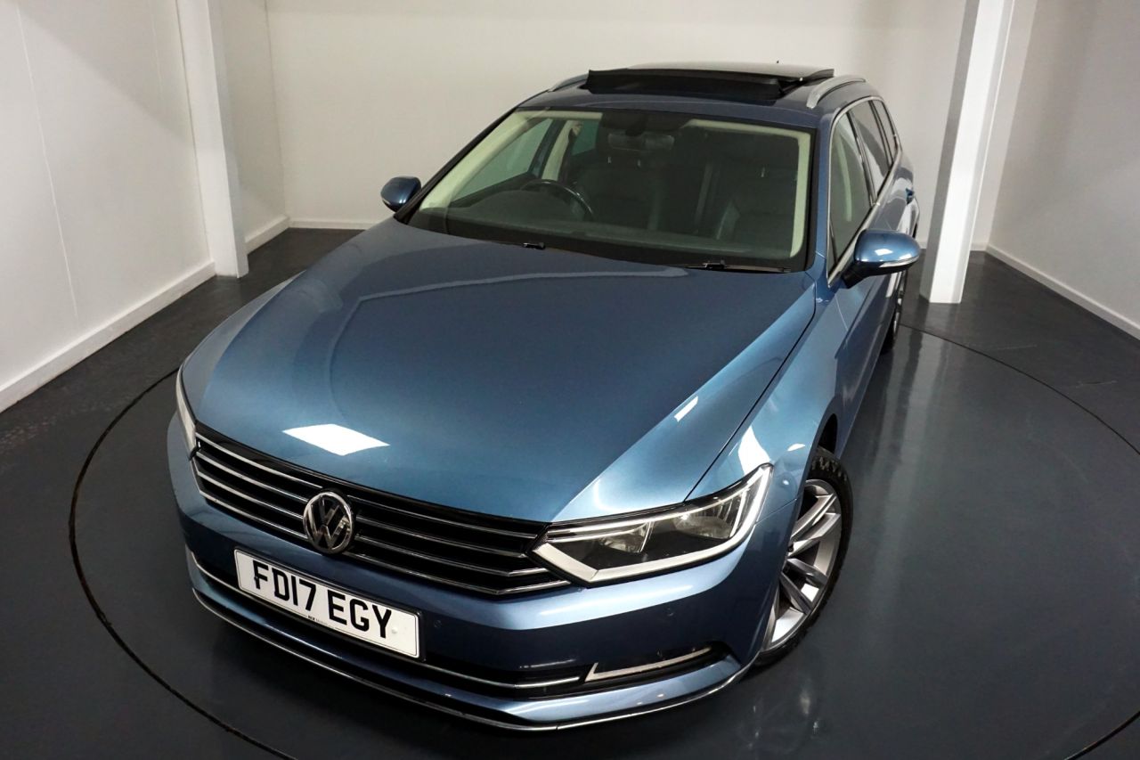 Main listing image - Volkswagen Passat Estate