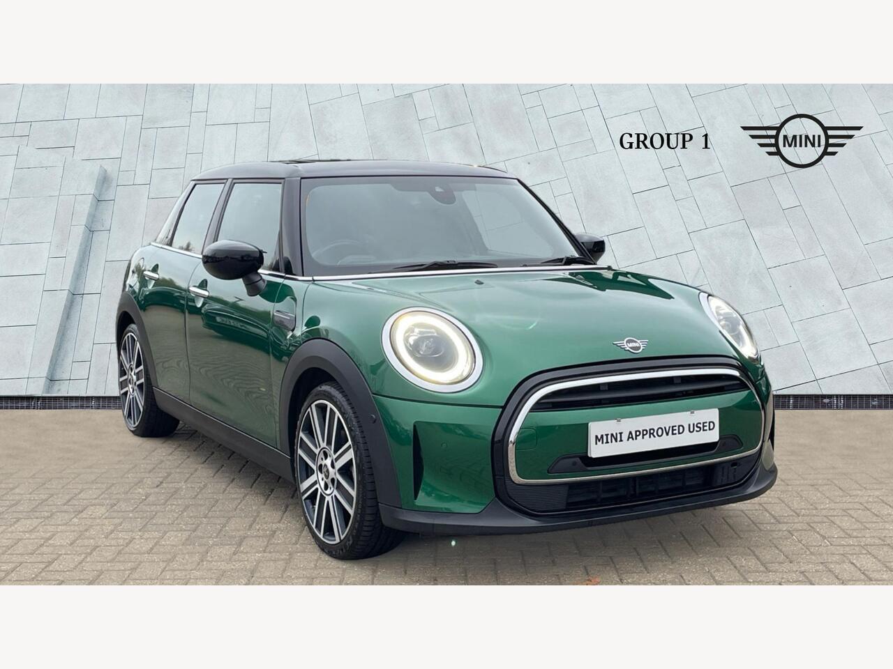 Main listing image - MINI Hatchback 5dr