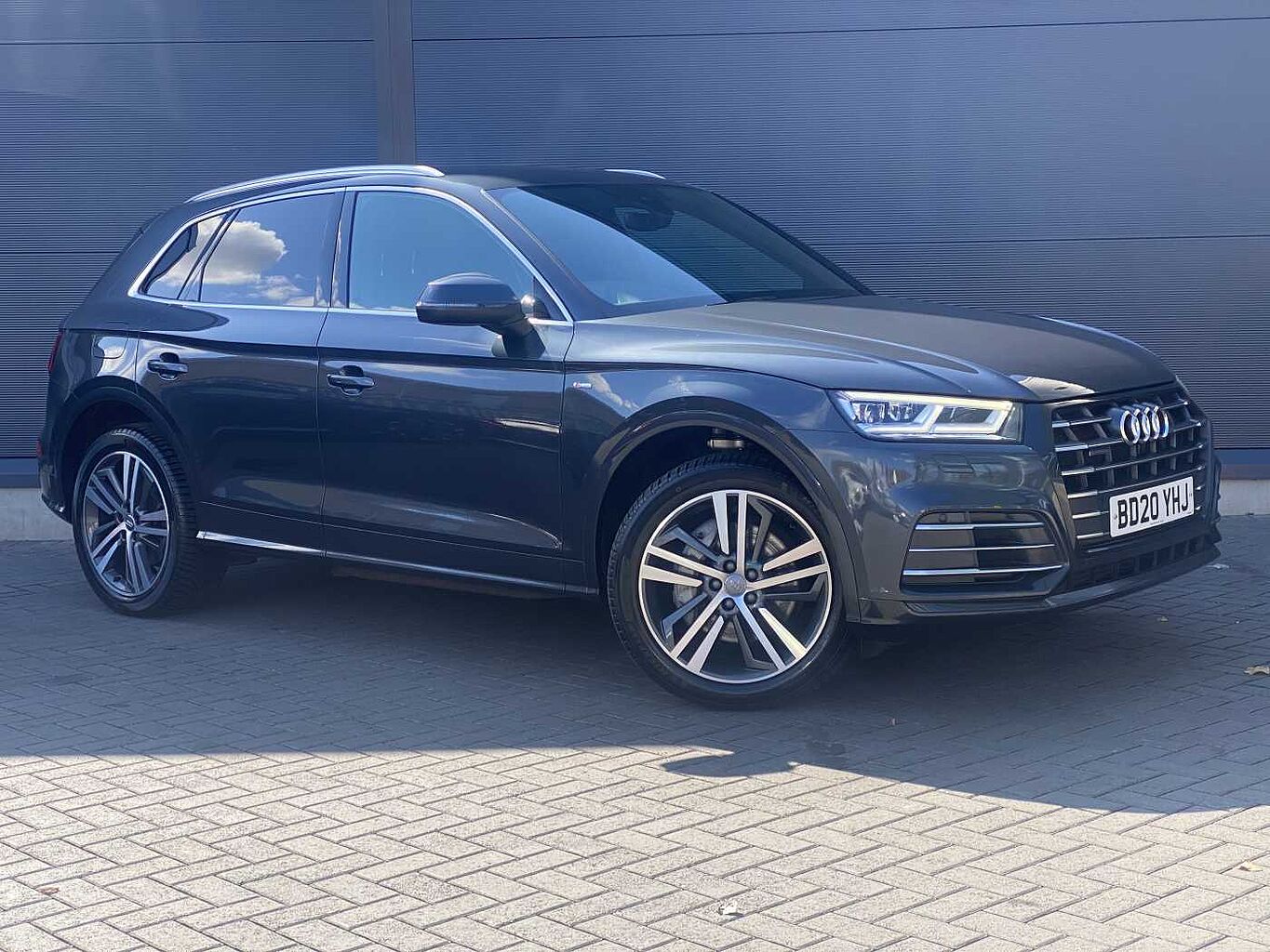 Main listing image - Audi Q5