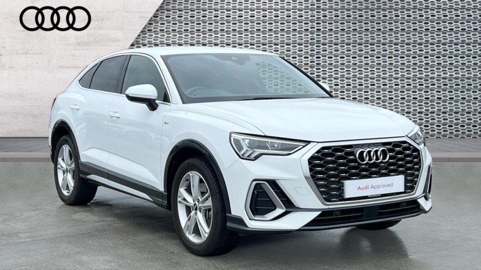 Main listing image - Audi Q3