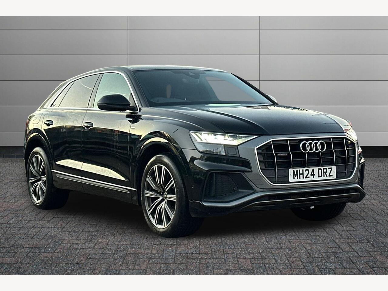 Main listing image - Audi Q8