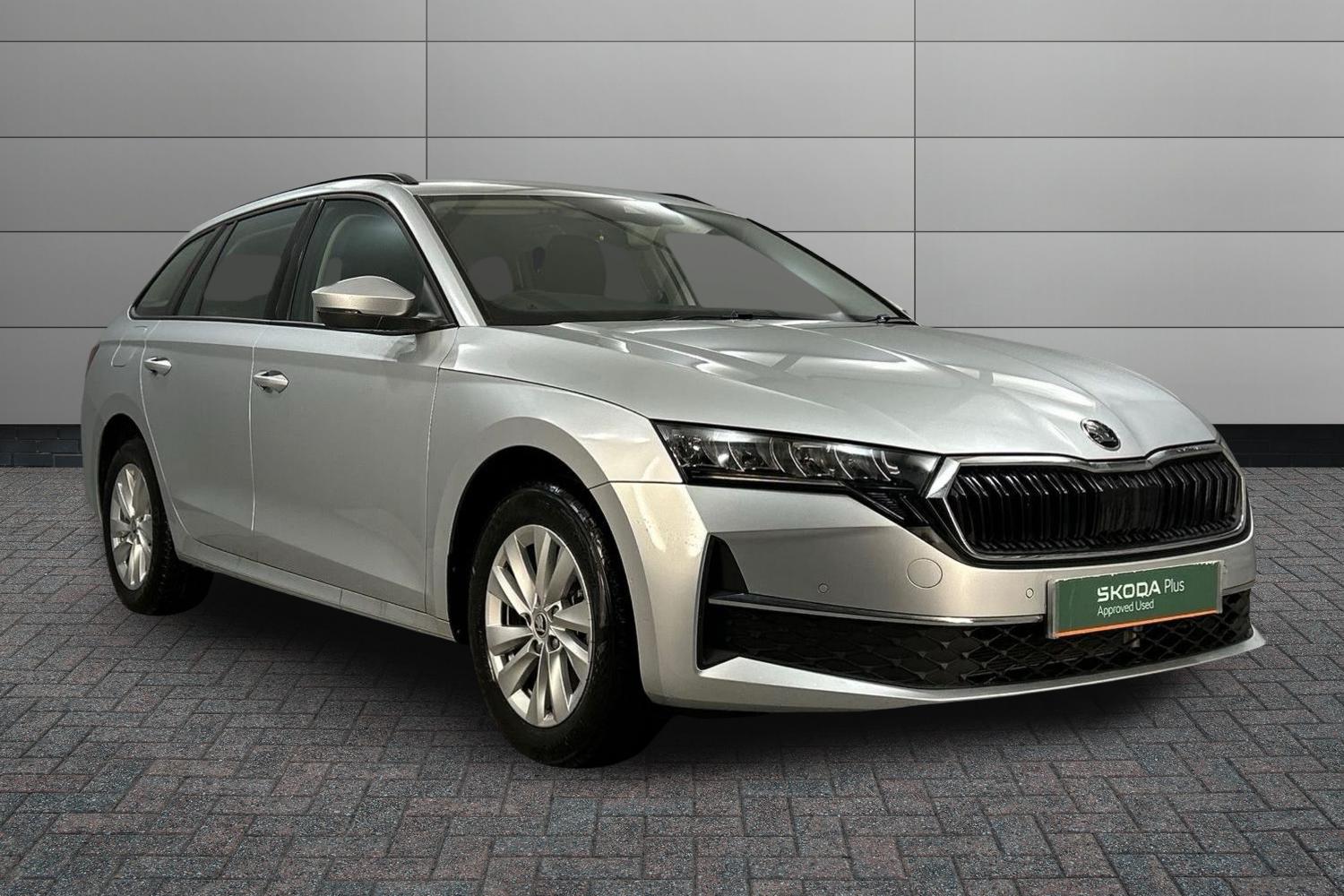 Main listing image - Skoda Octavia Estate
