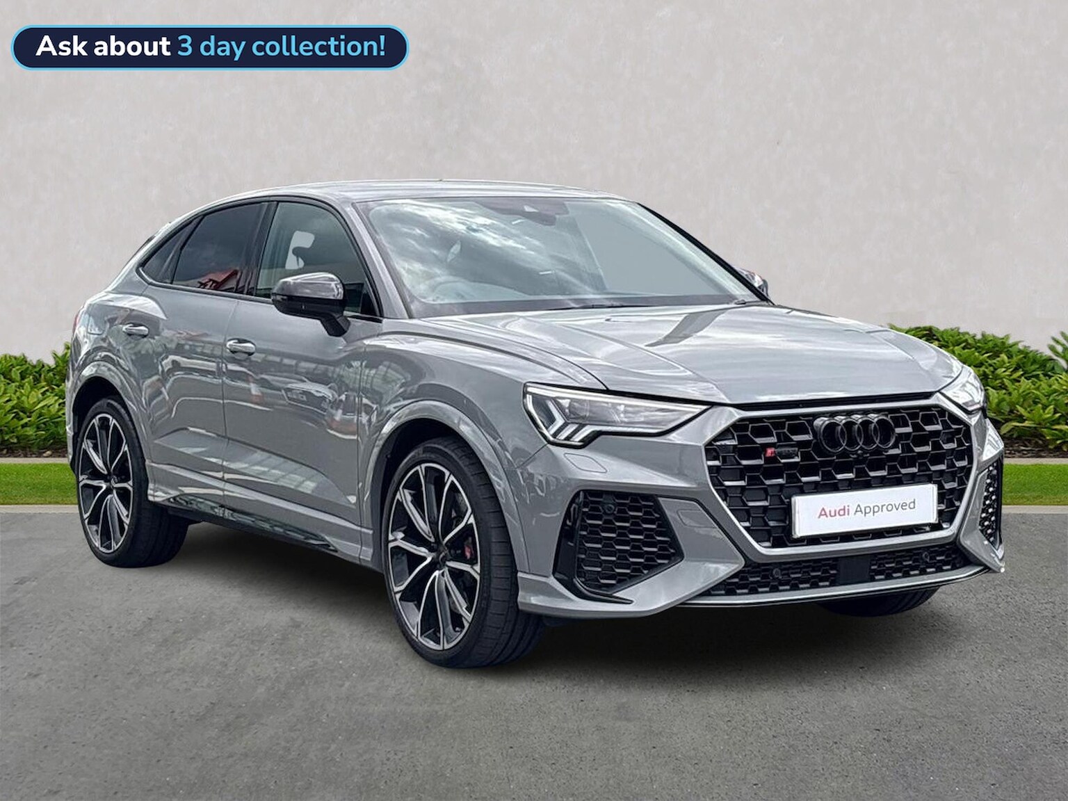 Main listing image - Audi RS Q3