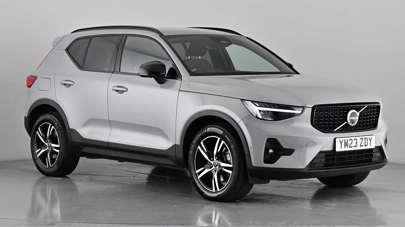 Main listing image - Volvo XC40