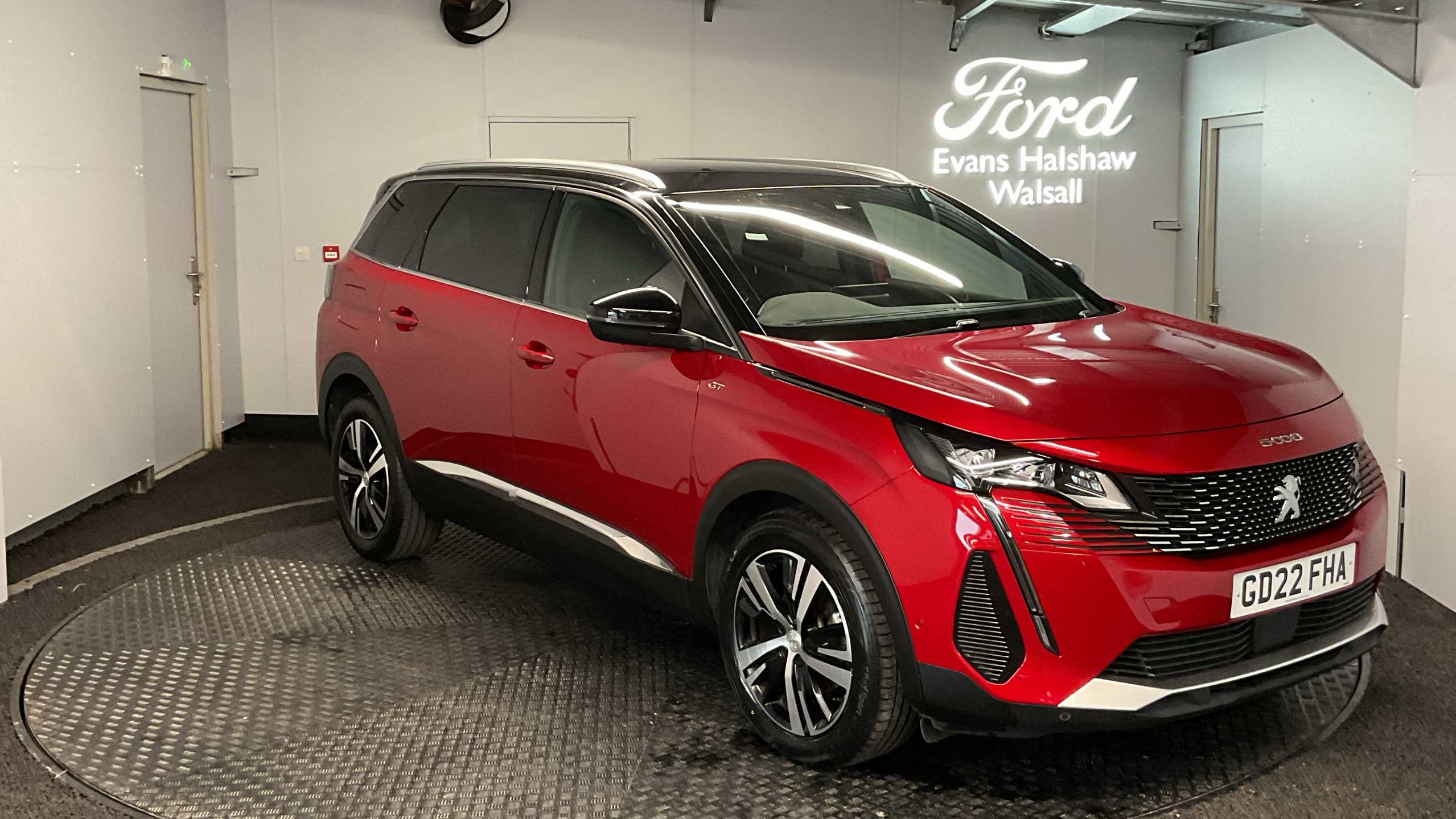 Main listing image - Peugeot 5008