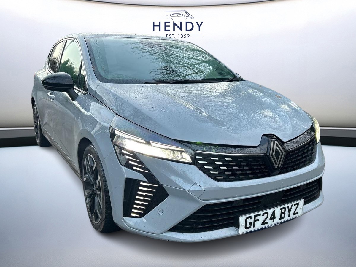 Main listing image - Renault Clio