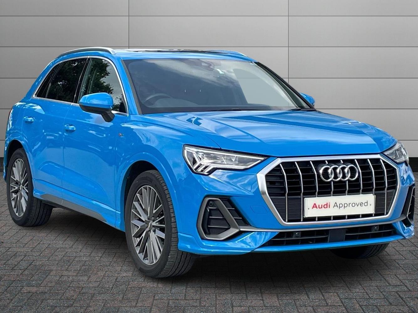 Main listing image - Audi Q3