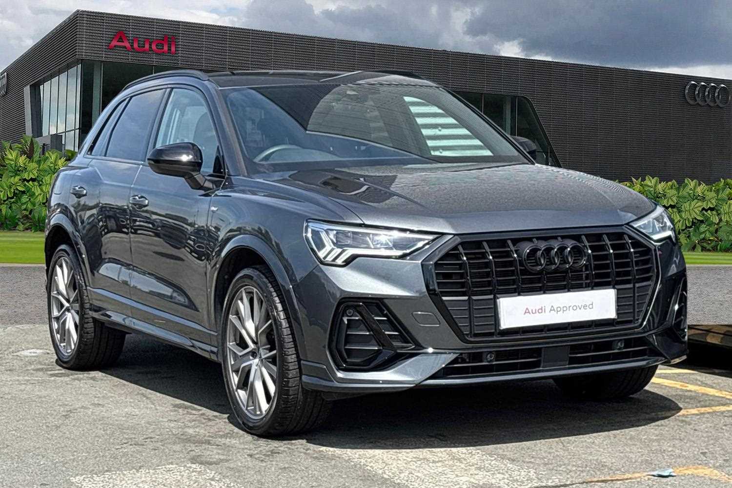 Main listing image - Audi Q3