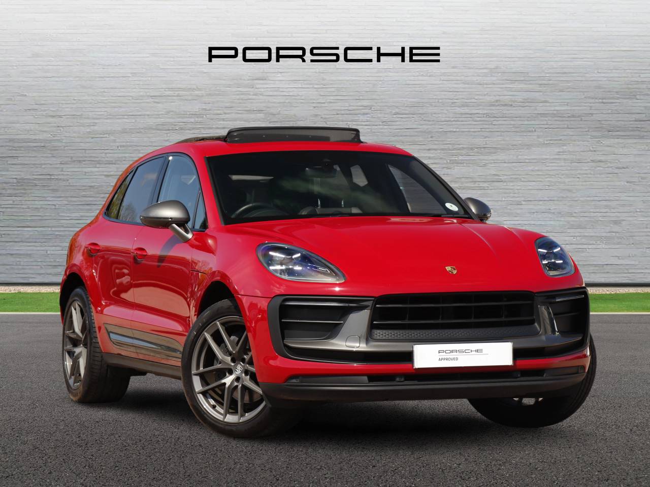 Main listing image - Porsche Macan