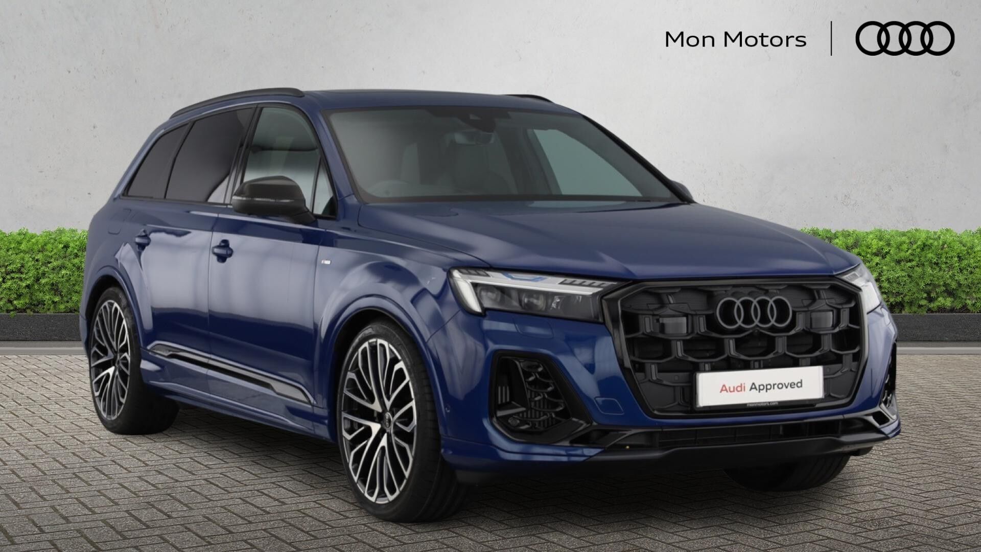 Main listing image - Audi Q7