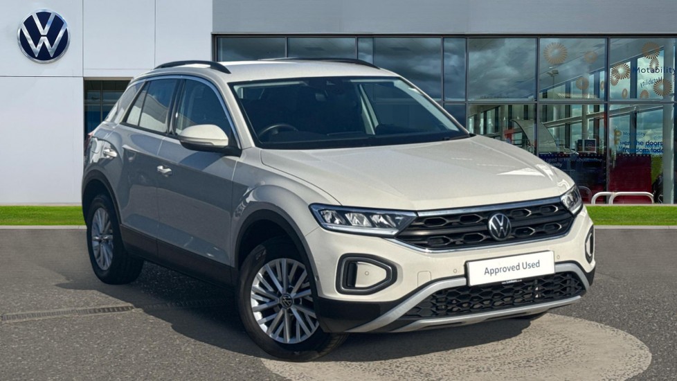 Main listing image - Volkswagen T-Roc