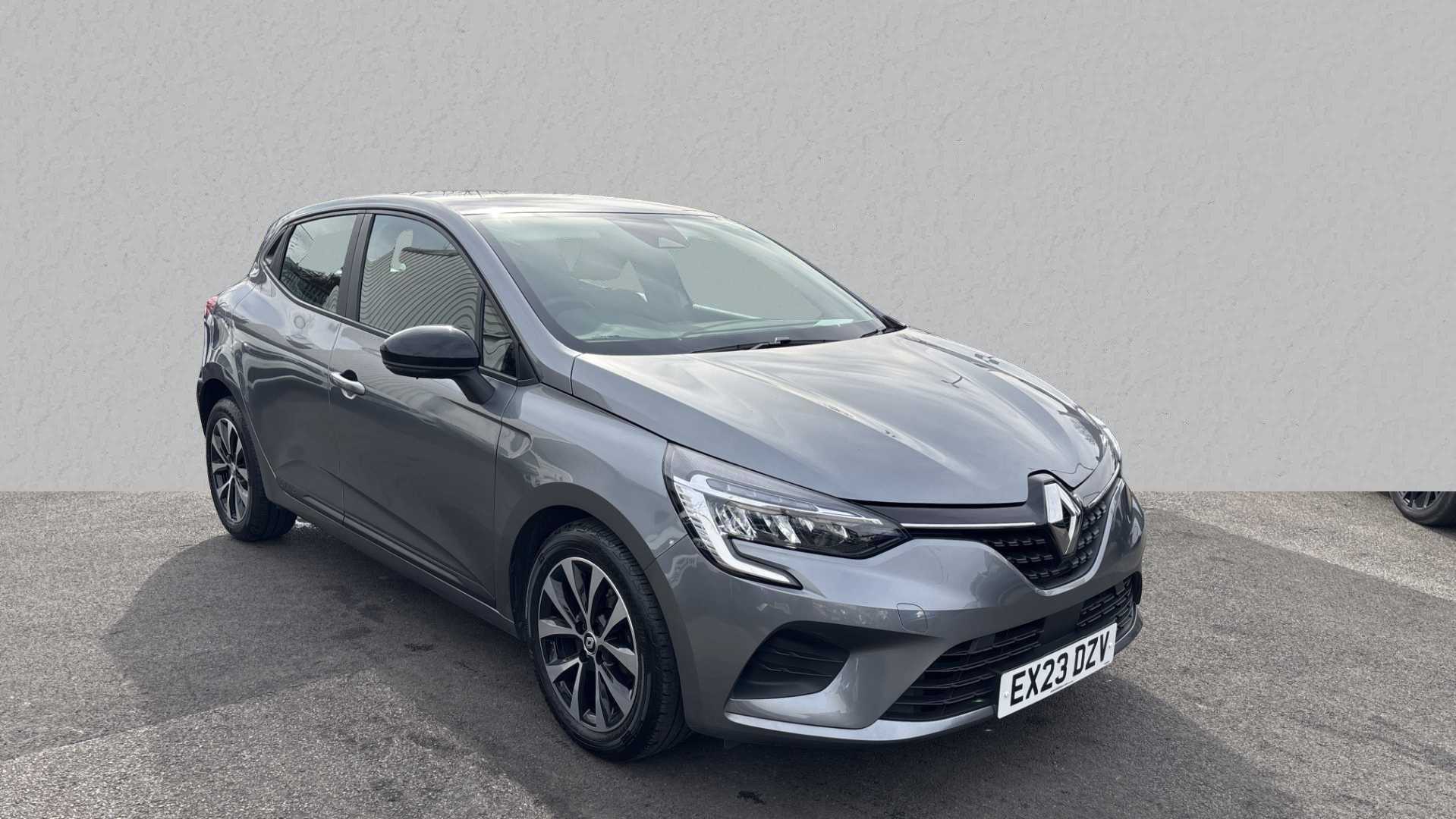 Main listing image - Renault Clio