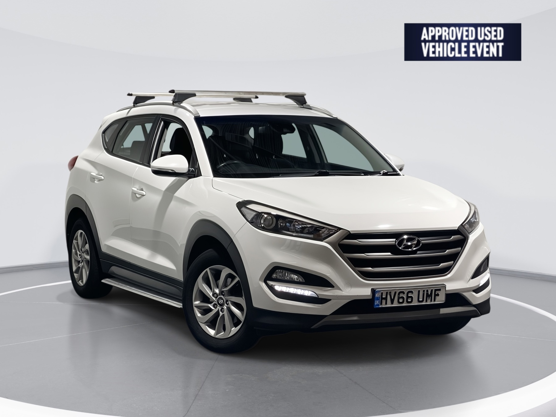 Main listing image - Hyundai Tucson