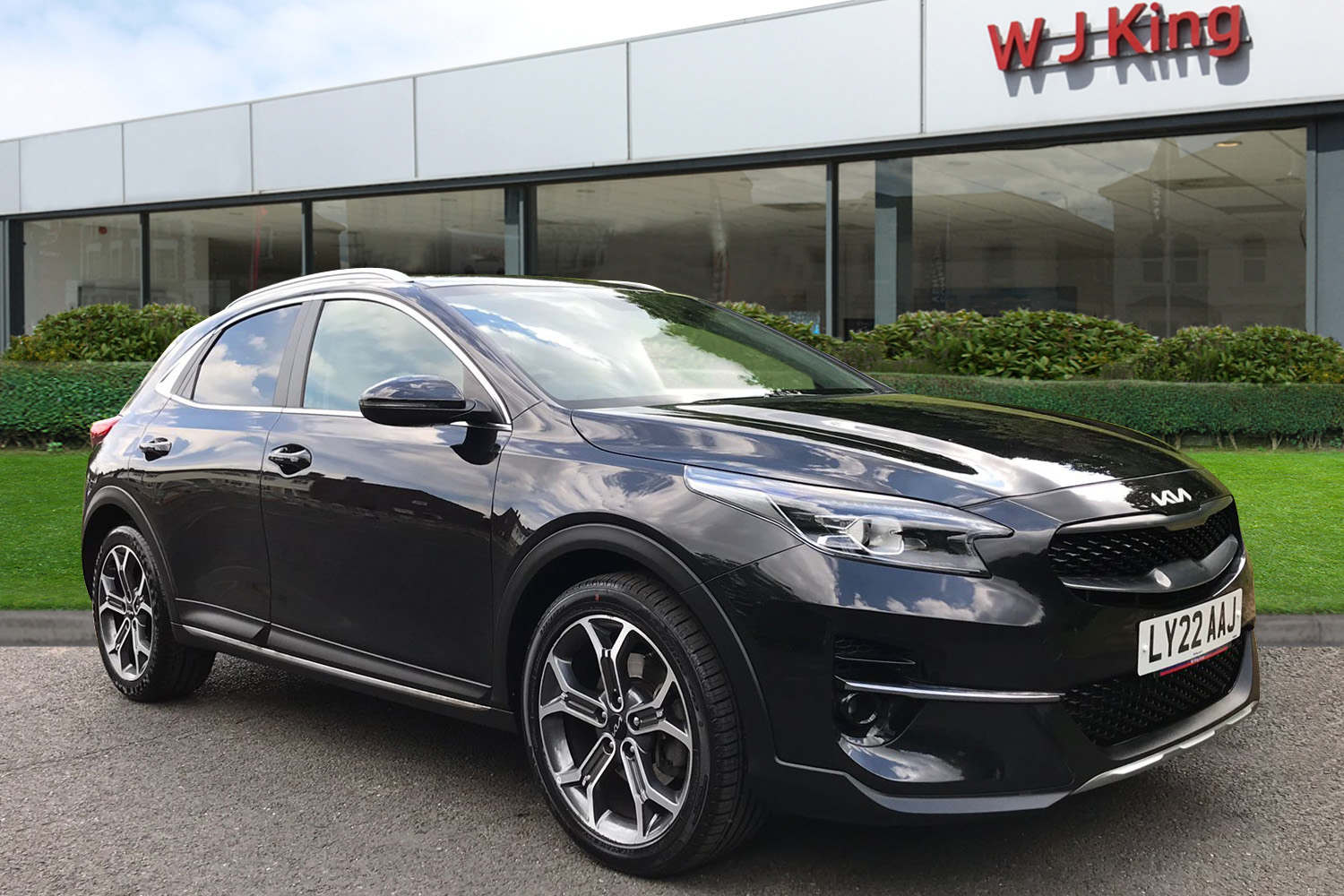 Main listing image - Kia XCeed