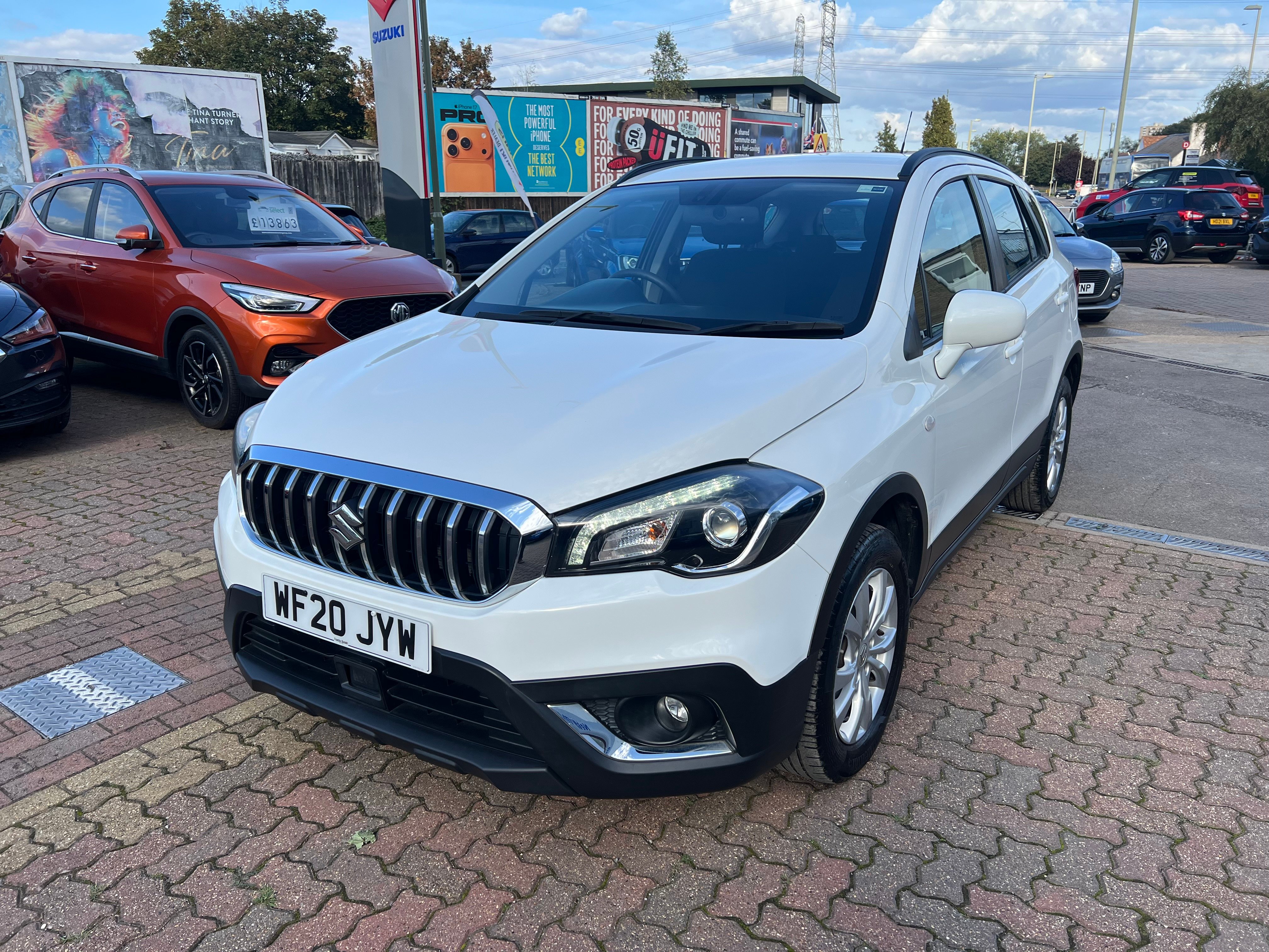 Main listing image - Suzuki SX4 S-Cross