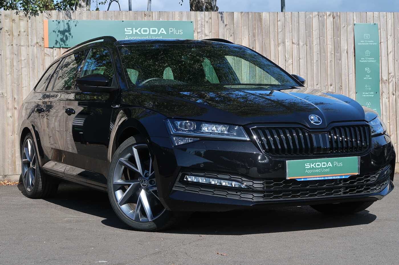 Main listing image - Skoda Superb Estate