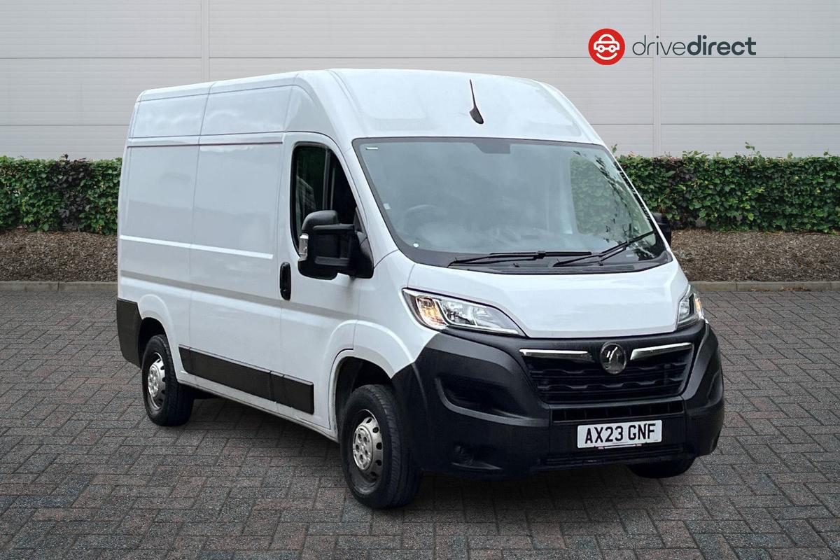 Main listing image - Vauxhall Movano