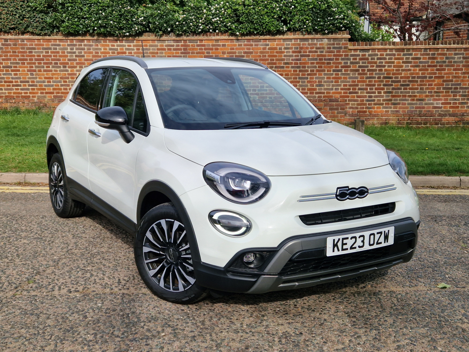 Main listing image - Fiat 500X