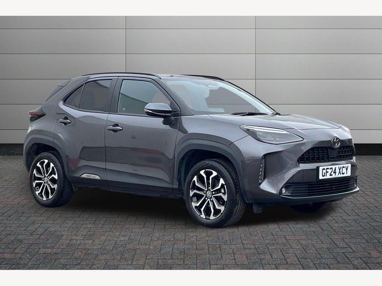 Main listing image - Toyota Yaris Cross