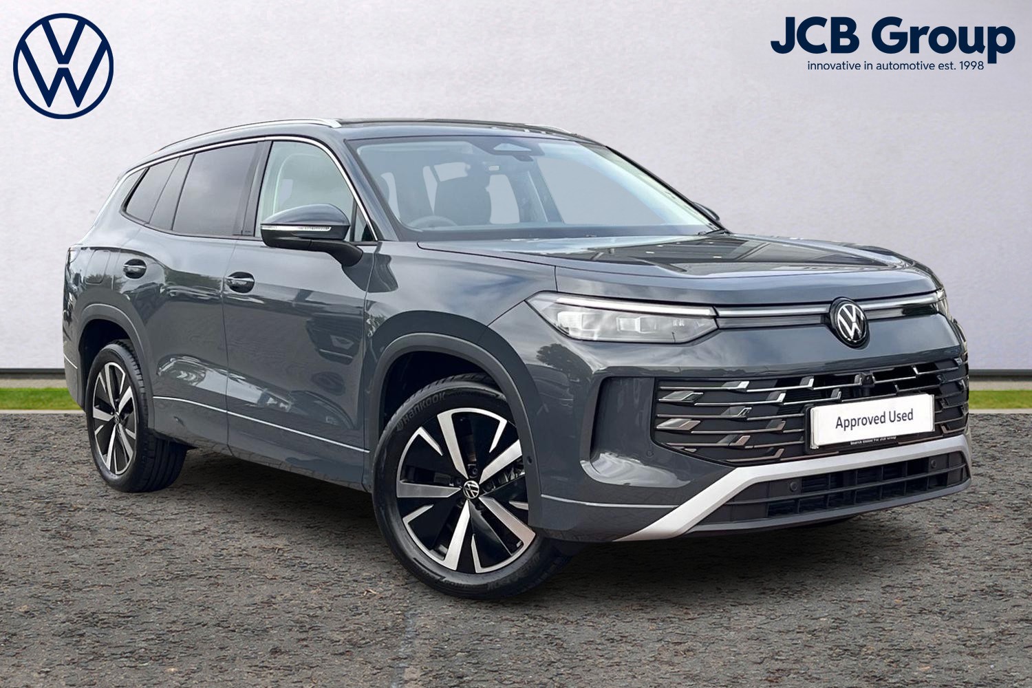 Main listing image - Volkswagen Tayron
