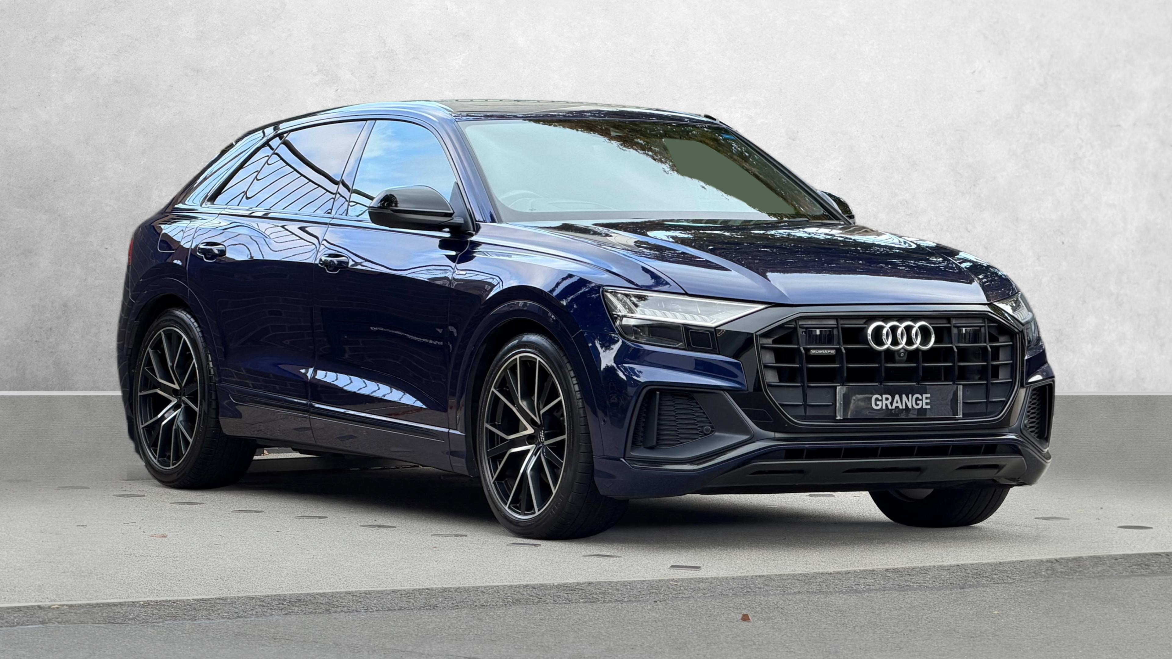 Main listing image - Audi Q8