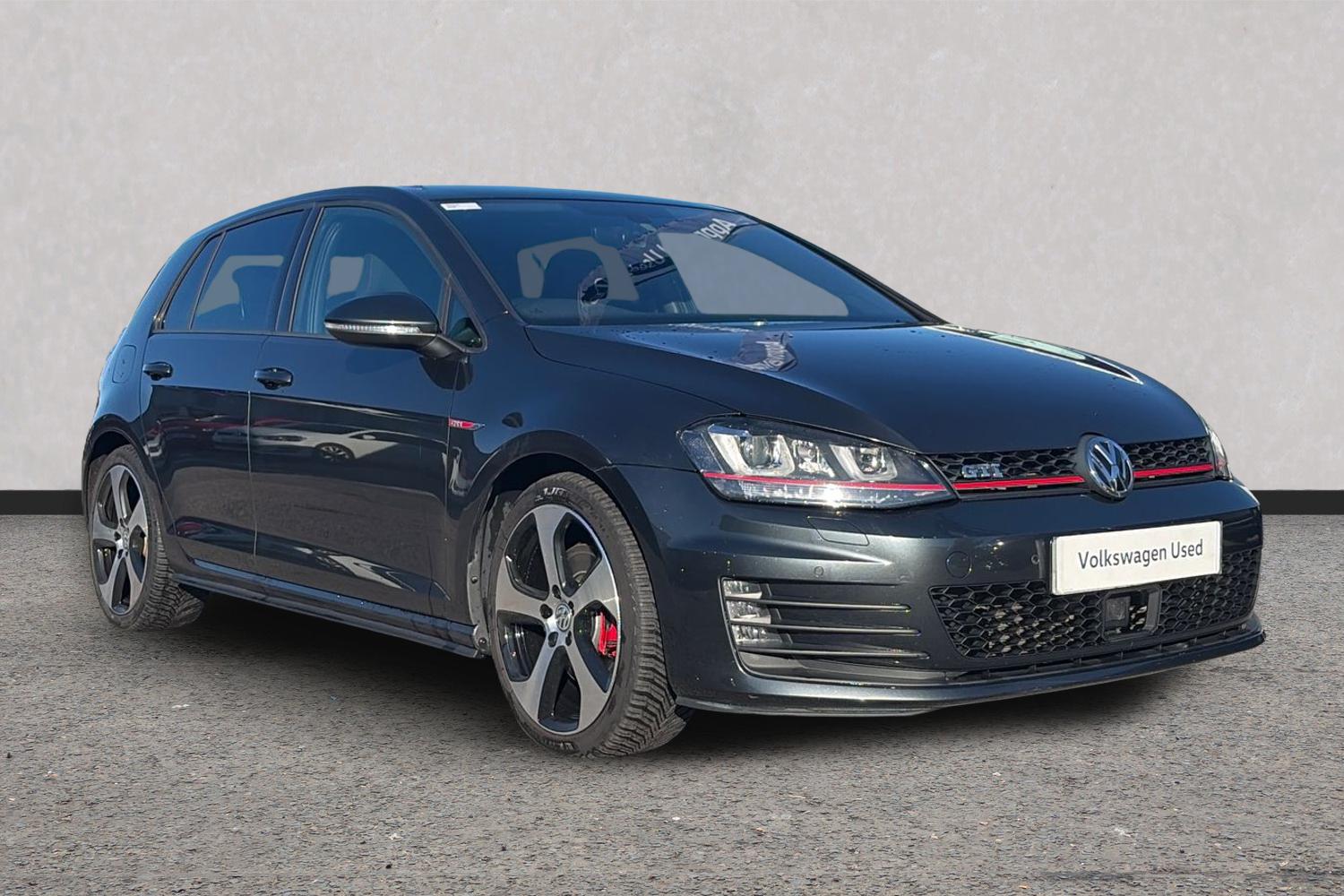 Main listing image - Volkswagen Golf