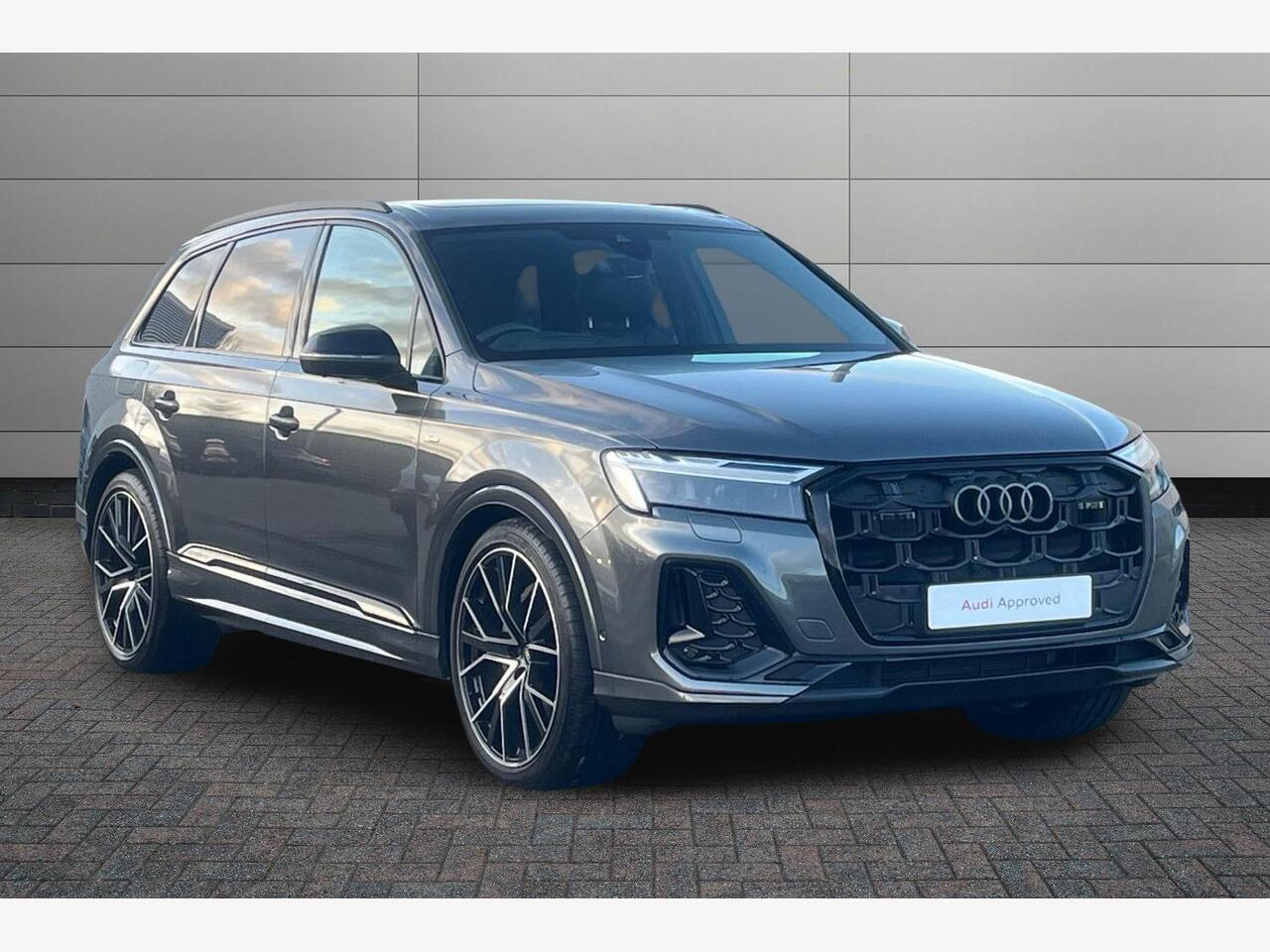 Main listing image - Audi Q7